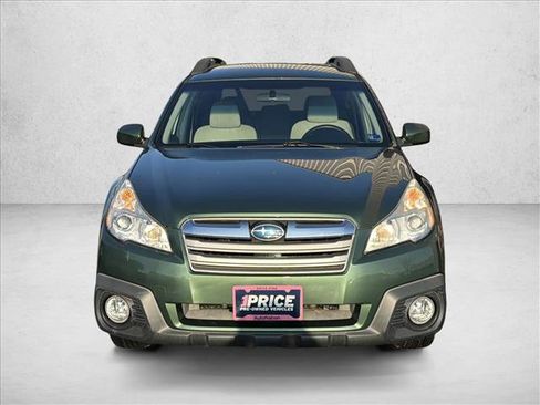 Used 2014 Subaru Outback 2.5i Premium image 2