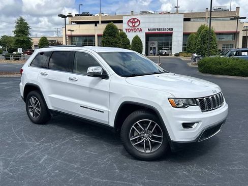 Used 2018 Jeep Grand Cherokee Limited w/ Trailer Tow Group IV AWD/4WD image 2