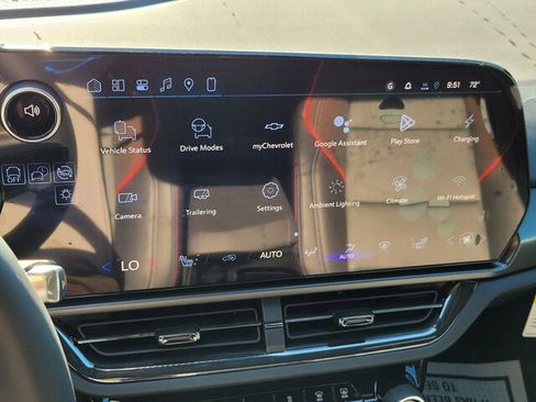 New 2026 Chevrolet Equinox EV RS image 11