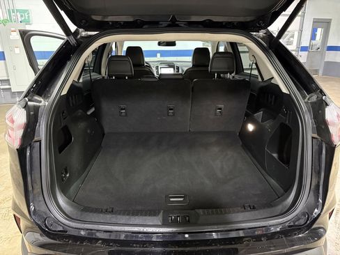 Used 2020 Ford Edge SEL w/ Convenience Package image 27