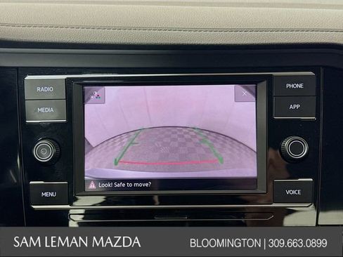 Used 2024 Volkswagen Jetta SE image 13