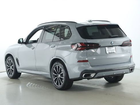 Used 2025 BMW X5 xDrive40i w/ M Sport Package image 41
