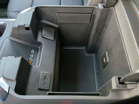 New 2026 GMC Sierra 1500 SLT image 34