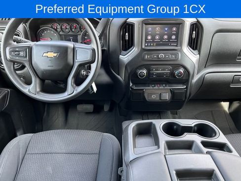 Used 2020 Chevrolet Silverado 1500 Custom w/ Custom Value Package AWD/4WD image 2
