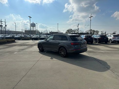 Used 2022 Audi Q7 3.0T Prestige image 8