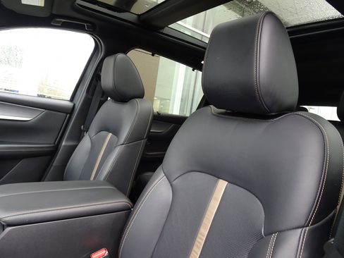 Used 2025 MAZDA CX-70 3.3 Turbo S w/ Premium Package image 10