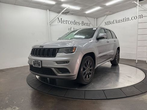 Used 2019 Jeep Grand Cherokee High Altitude RWD image 3