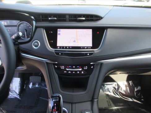 Used 2025 Cadillac XT5 Premium Luxury image 20