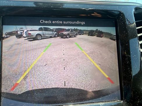 Used 2019 Jeep Cherokee Limited AWD/4WD image 15