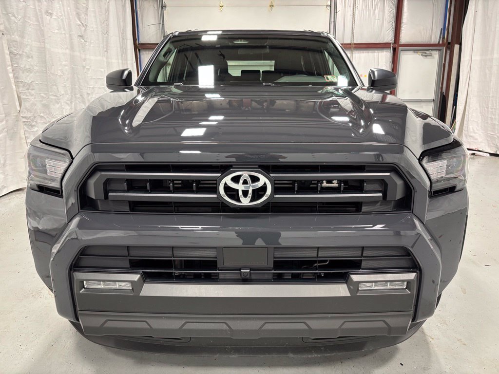 Used 2026 Toyota 4Runner SR5 AWD/4WD image 2