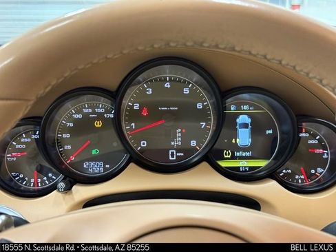 Used 2012 Porsche Cayenne image 18