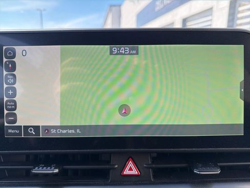 Certified 2024 Kia Sportage EX image 9