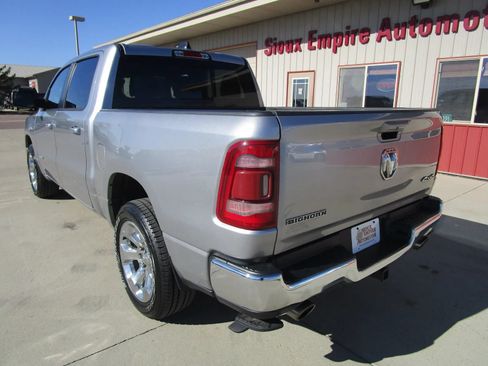 Used 2022 RAM 1500 Big Horn AWD/4WD image 9