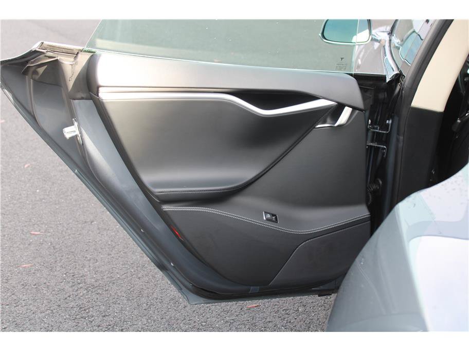 Used 2013 Tesla Model S RWD image 11