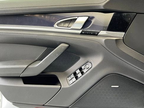 Used 2014 Porsche Panamera 4S AWD/4WD image 19