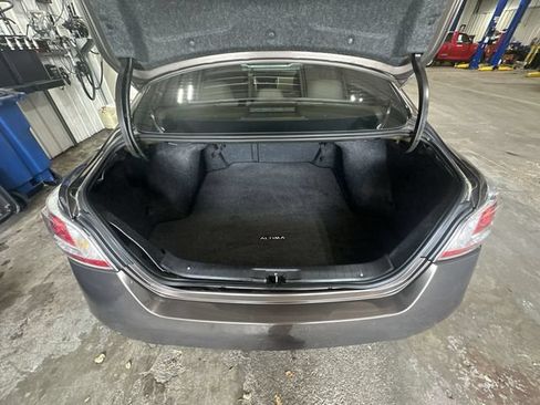 Used 2015 Nissan Altima 2.5 SV w/ Convenience Package FWD image 26