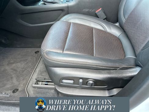 Used 2023 Chevrolet Traverse High Country w/ LPO, Cargo Package image 8