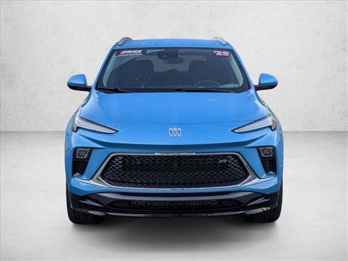 Used 2025 Buick Encore GX Sport Touring image 2