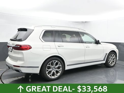 Used 2022 BMW X7 xDrive40i w/ Executive Package image 11