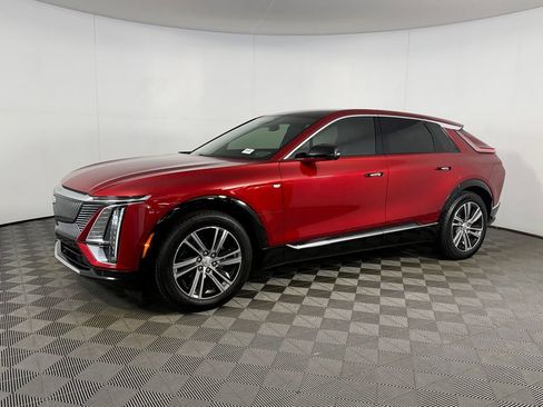 Used 2024 Cadillac Lyriq Luxury RWD image 13