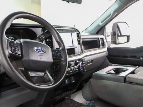 Used 2023 Ford F350 XL w/ XL Chrome Package image 24