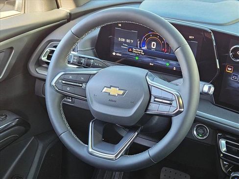 New 2026 Chevrolet Traverse LT image 11