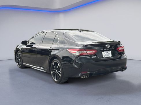 Used 2019 Toyota Camry XSE FWD image 3
