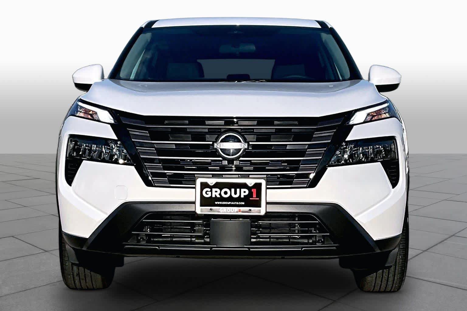 New 2027 Nissan Rogue SV FWD image 3