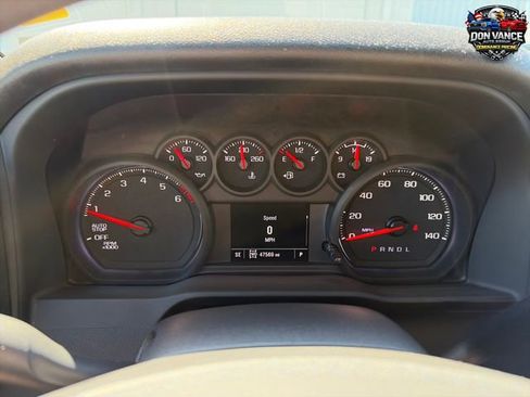 Used 2022 Chevrolet Silverado 1500 Custom Trail Boss AWD/4WD image 16