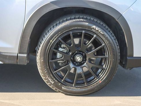 Used 2020 Subaru Forester Touring image 9