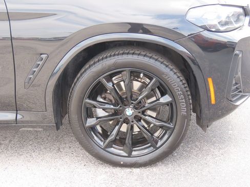 Used 2024 BMW X4 xDrive30i w/ Premium Package AWD/4WD image 9