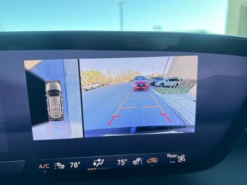 Used 2025 Buick Enclave Sport Touring image 17