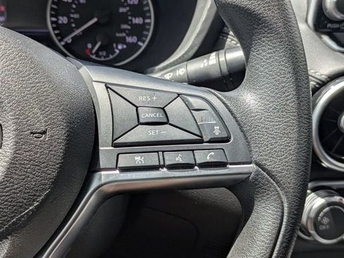 Used 2025 Nissan Sentra SV FWD image 26