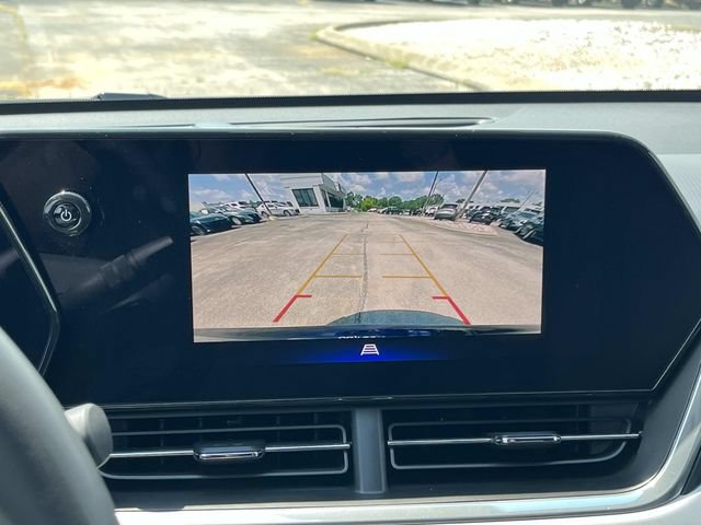 Used 2024 Chevrolet Trax LT w/ Driver Confidence Package FWD image 30