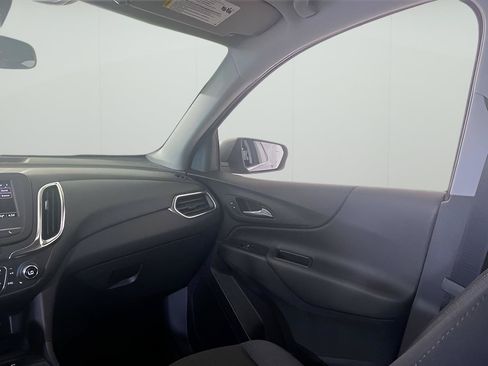 Used 2024 Chevrolet Equinox LT w/ LPO, Floor Liner Package FWD image 11