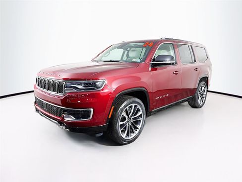 Used 2024 Jeep Wagoneer Series III w/ Premium Group I AWD/4WD image 3