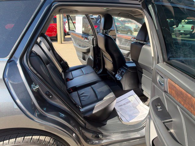 Used 2018 Subaru Outback 2.5i Limited AWD/4WD image 14
