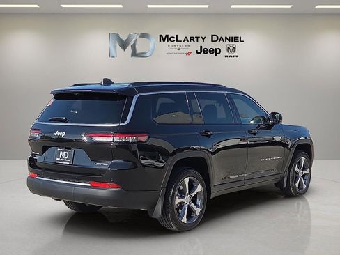 New 2026 Jeep Grand Cherokee L Limited w/ Luxury Tech Group II AWD/4WD image 5