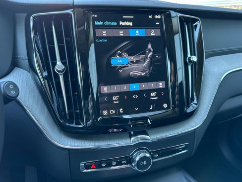 New 2025 Volvo XC60 T8 Ultra w/ Protection Package Premier image 23