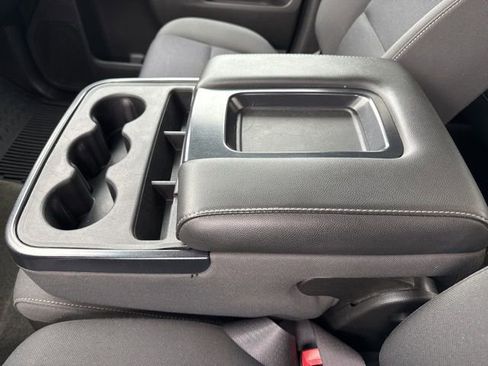 Used 2018 GMC Sierra 1500 SLE image 30