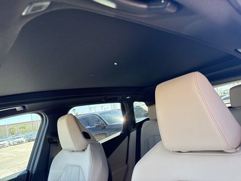 New 2026 BMW X3 xDrive30i w/ M Sport Package AWD/4WD image 17