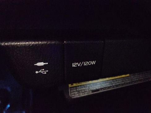 Used 2019 Toyota Camry XSE image 39