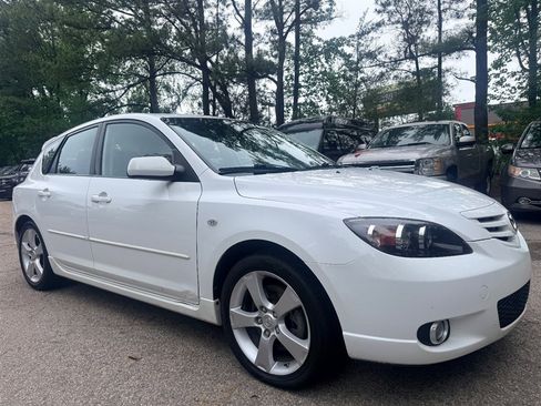 Used 2004 MAZDA MAZDA3 s w/ Moonroof & 6-CD Pkg FWD image 6