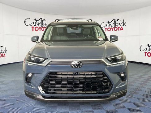 Used 2026 Toyota Grand Highlander FWD image 2