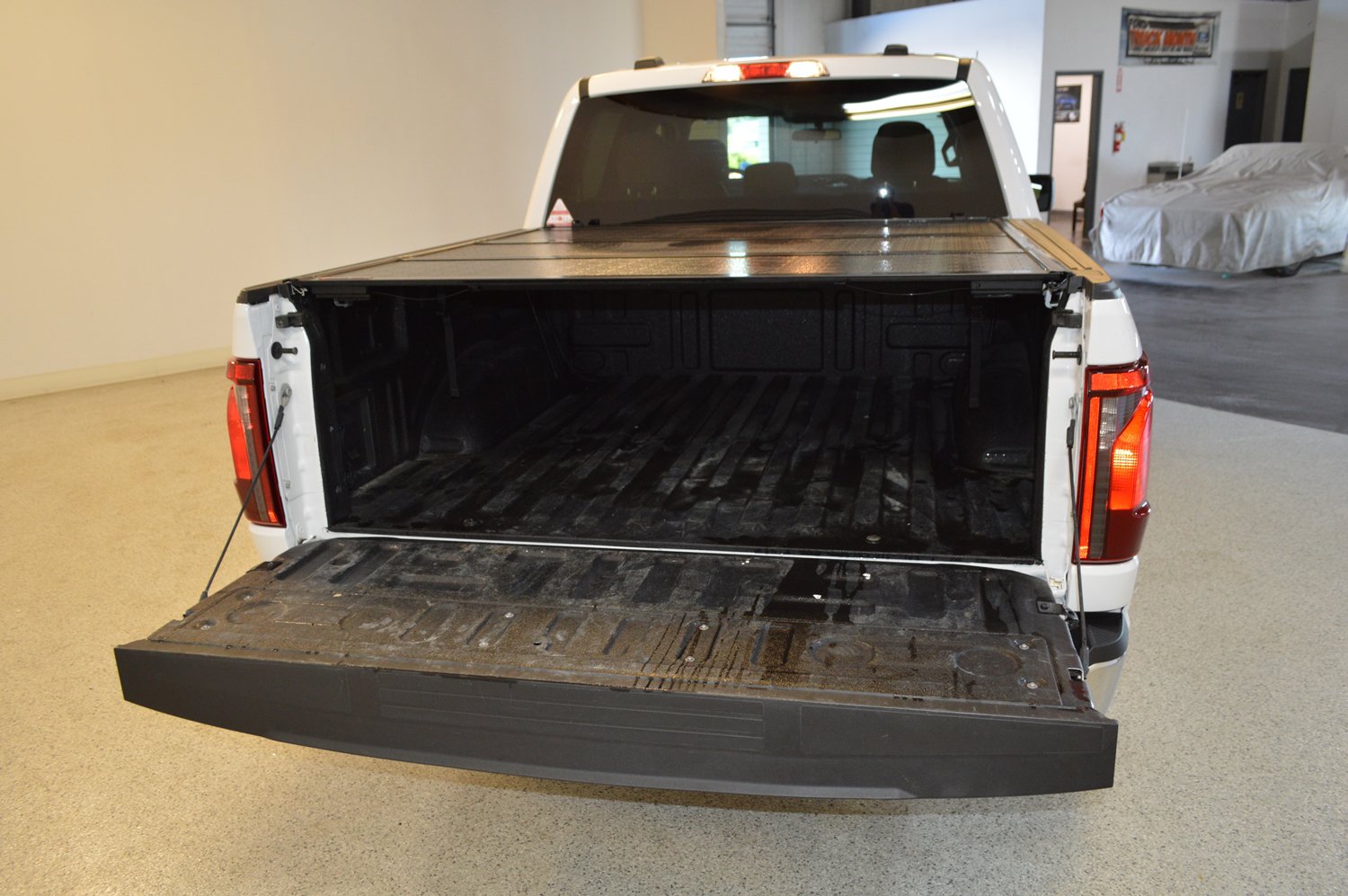 Used 2025 Ford F150 XLT w/ Equipment Group 301A Standard AWD/4WD image 13