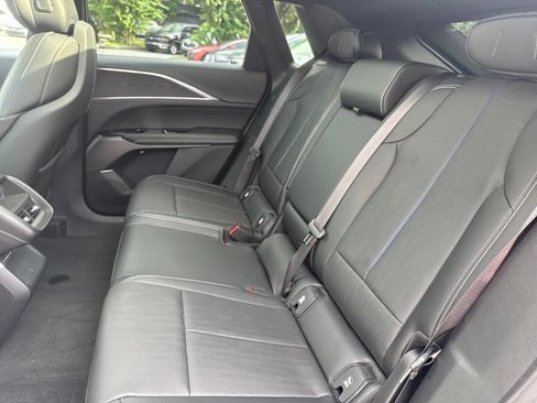 Used 2024 Cadillac Lyriq Sport RWD image 15