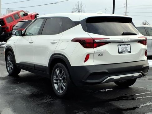Used 2022 Kia Seltos LX image 5