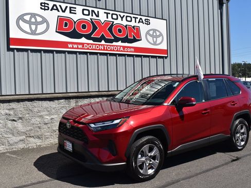 Certified 2025 Toyota RAV4 XLE w/ Convenience Package AWD/4WD image 1