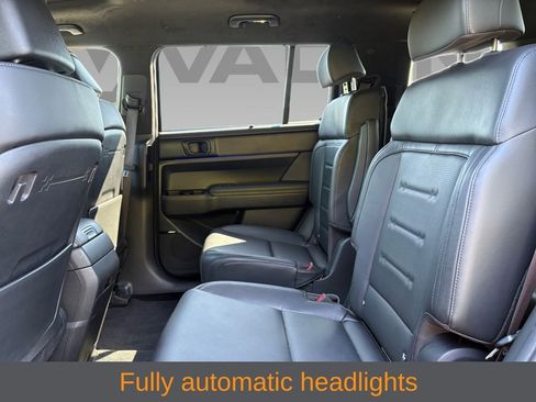 Used 2024 Hyundai Santa Fe Calligraphy AWD/4WD image 7