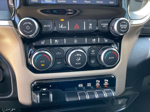 Used 2024 RAM 2500 Laramie w/ Safety Group AWD/4WD image 32